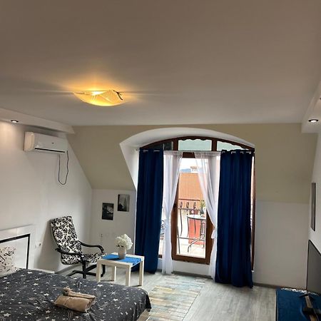 Victoria Hotel Rooms & Victoria Apartment וליקו טורנובו מראה חיצוני תמונה