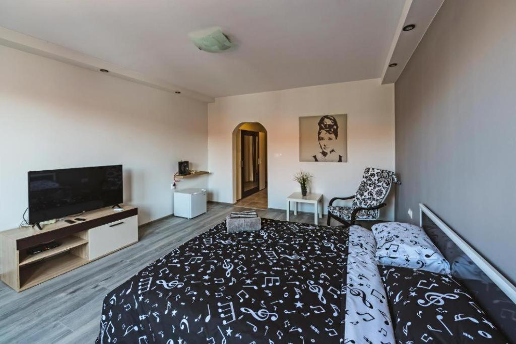 Victoria Hotel Rooms & Victoria Apartment וליקו טורנובו מראה חיצוני תמונה