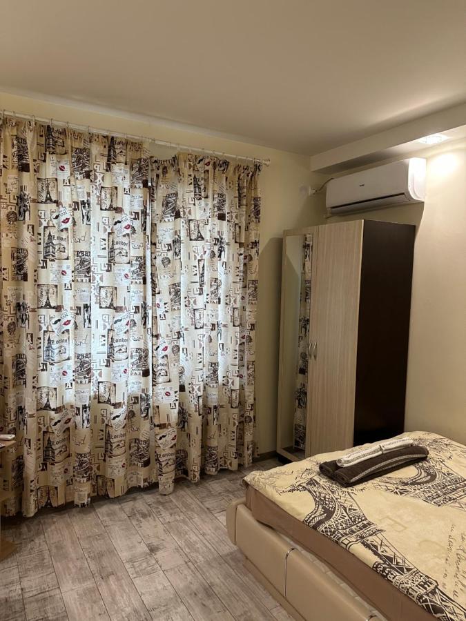 Victoria Hotel Rooms & Victoria Apartment וליקו טורנובו מראה חיצוני תמונה